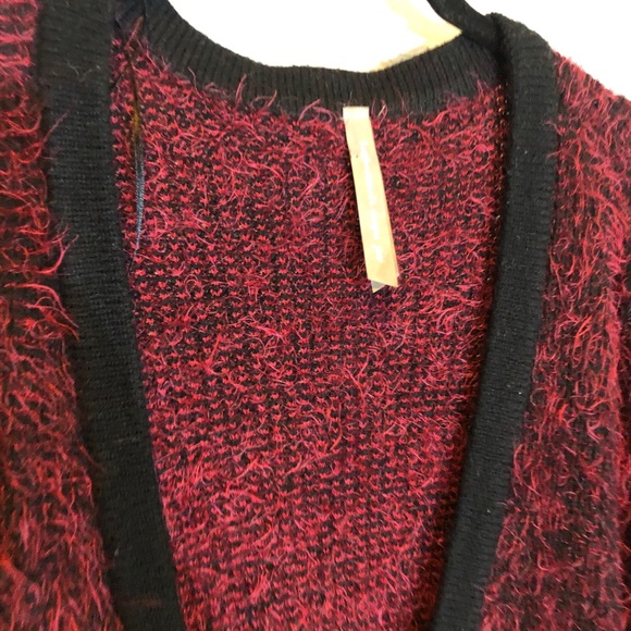 Pennington’s red and black buttoned knit cardigan 3x - Picture 8 of 15